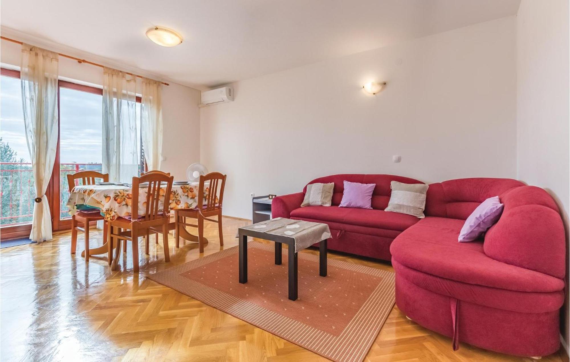 6 Bedroom Nice Home In Segotici Экстерьер фото